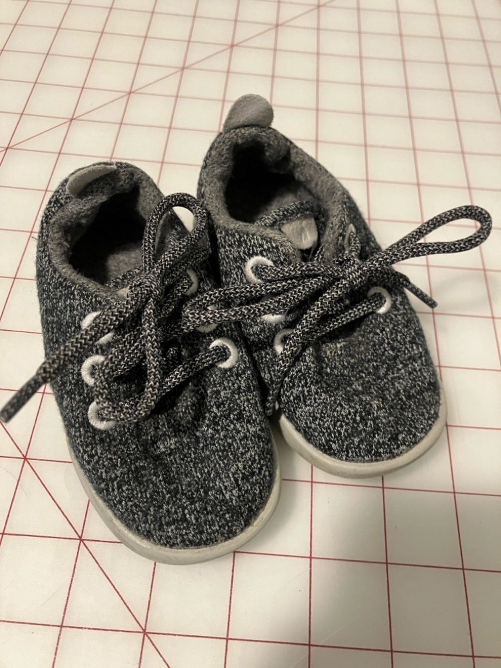 Kids Toddler Size 5 Allbirds Cute Soft Grey Shoes